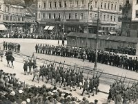 Trg bana Jelačića 1919. godine. Mimohod francuske vojske